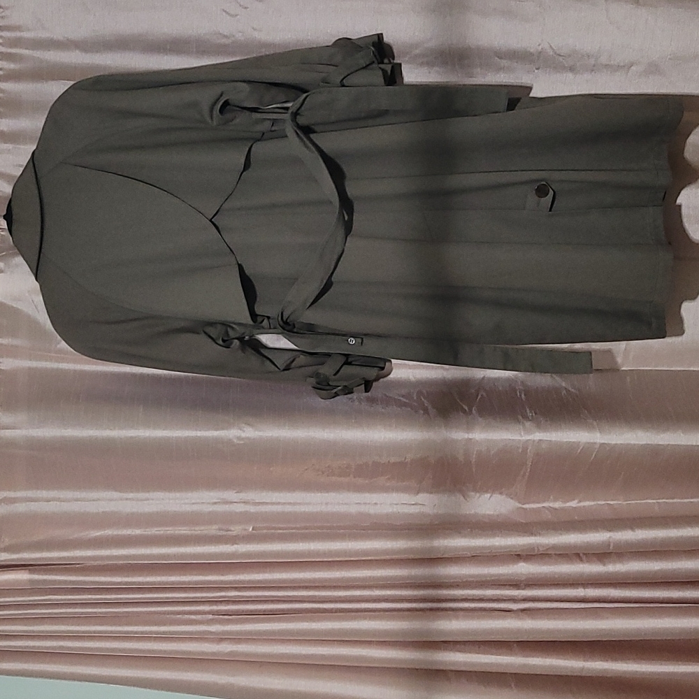 Vintage London Fog trench coat - Picture 2 of 2